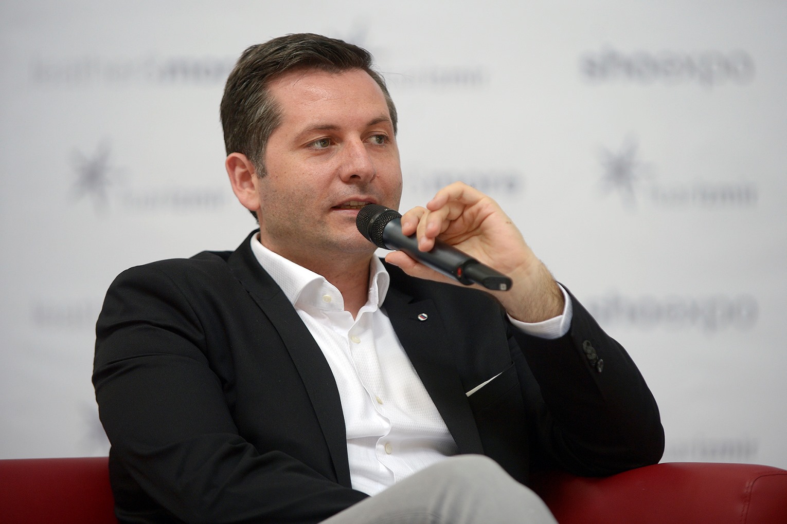 Ayakkabı üreticileri eğitimli tasarımcı istiyor
