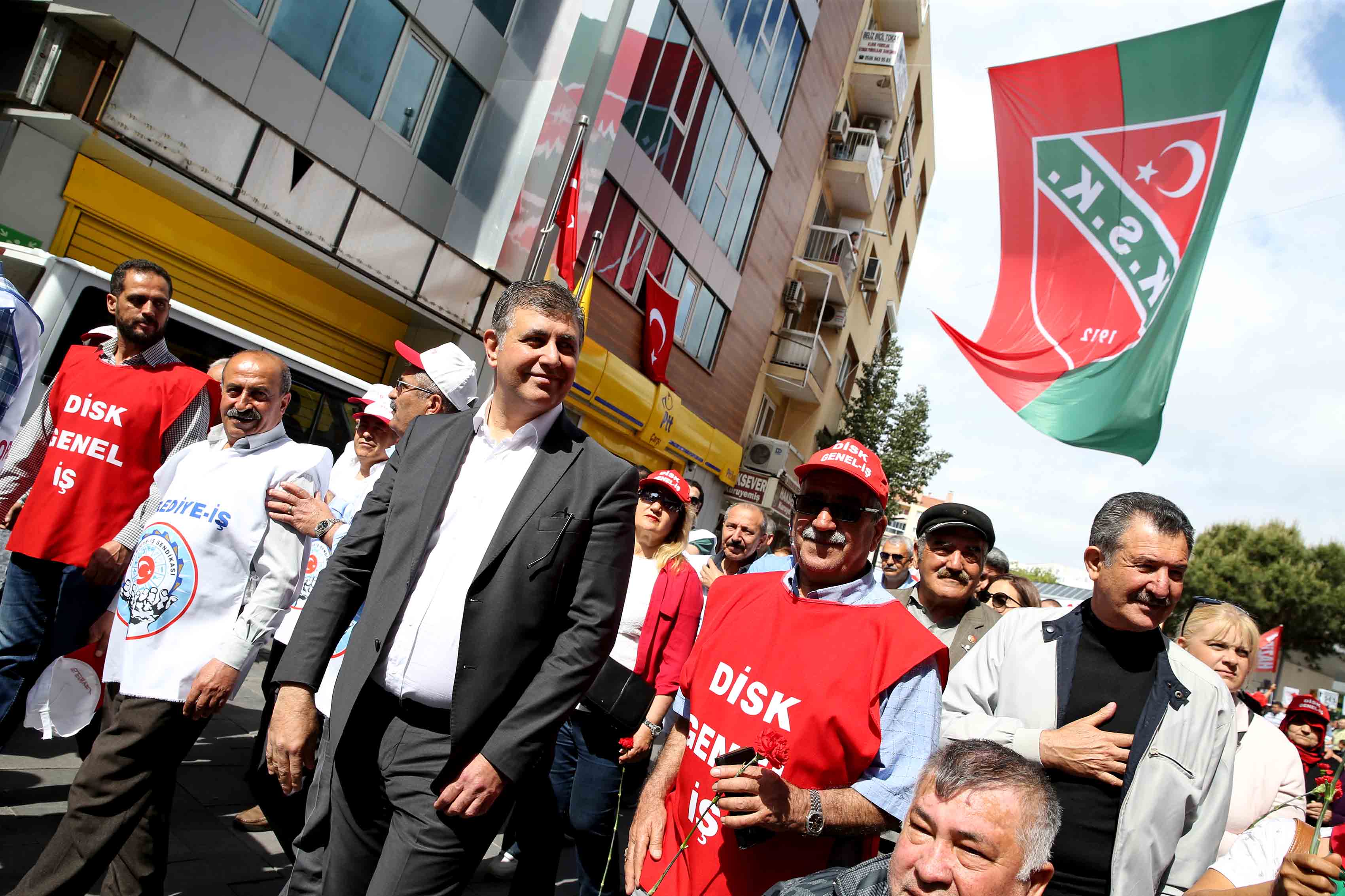 Karşıyaka'da 1 Mayıs coşkusu