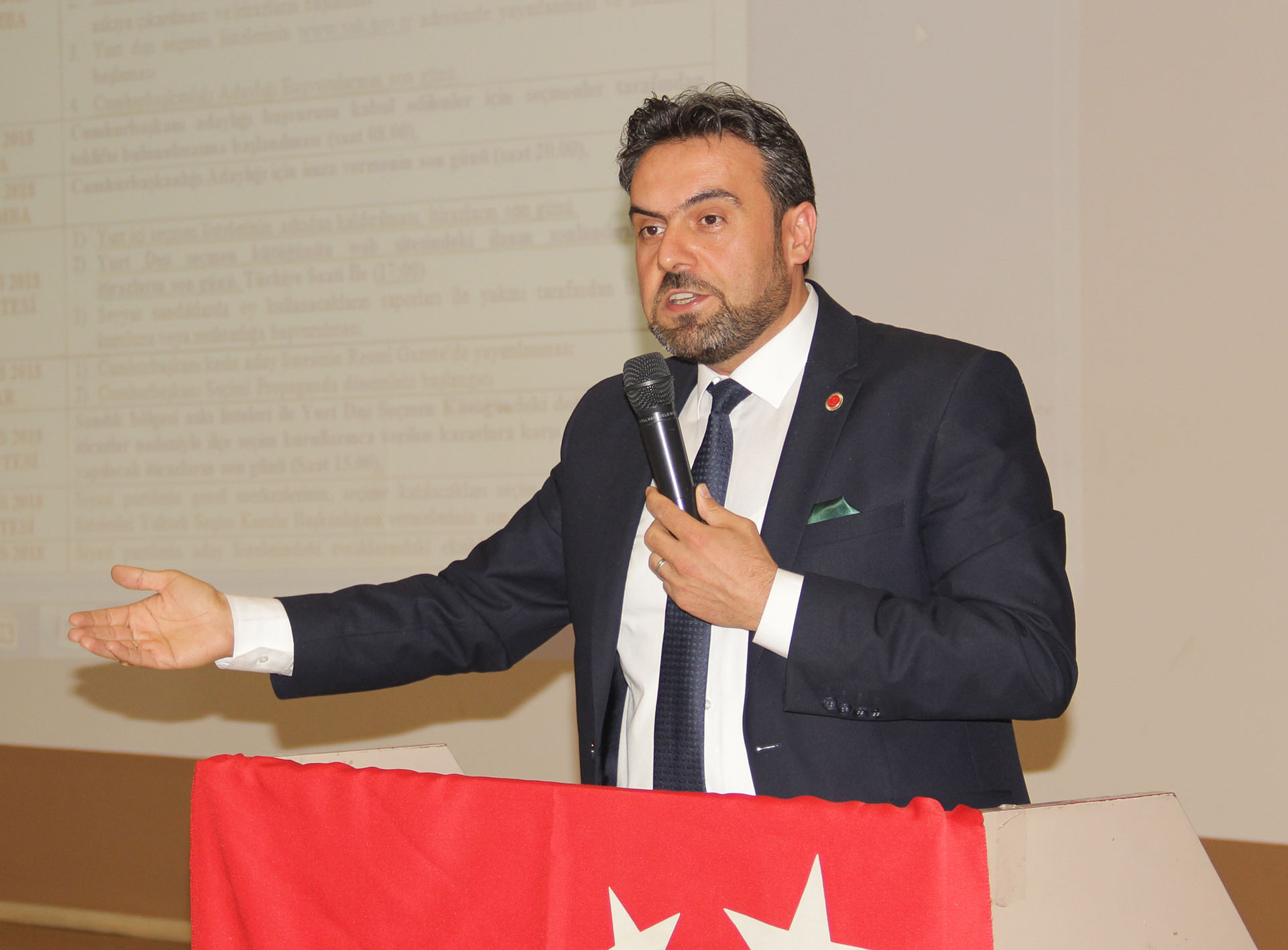 Saadet İzmir, çalışma programı için kolları sıvadı