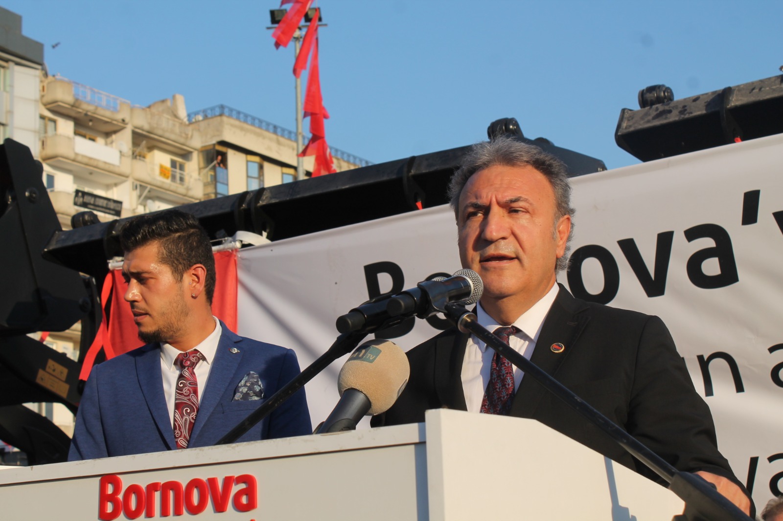 Bornova Belediyesi'nden 300 milyon tasarruf ettirecek satın alma
