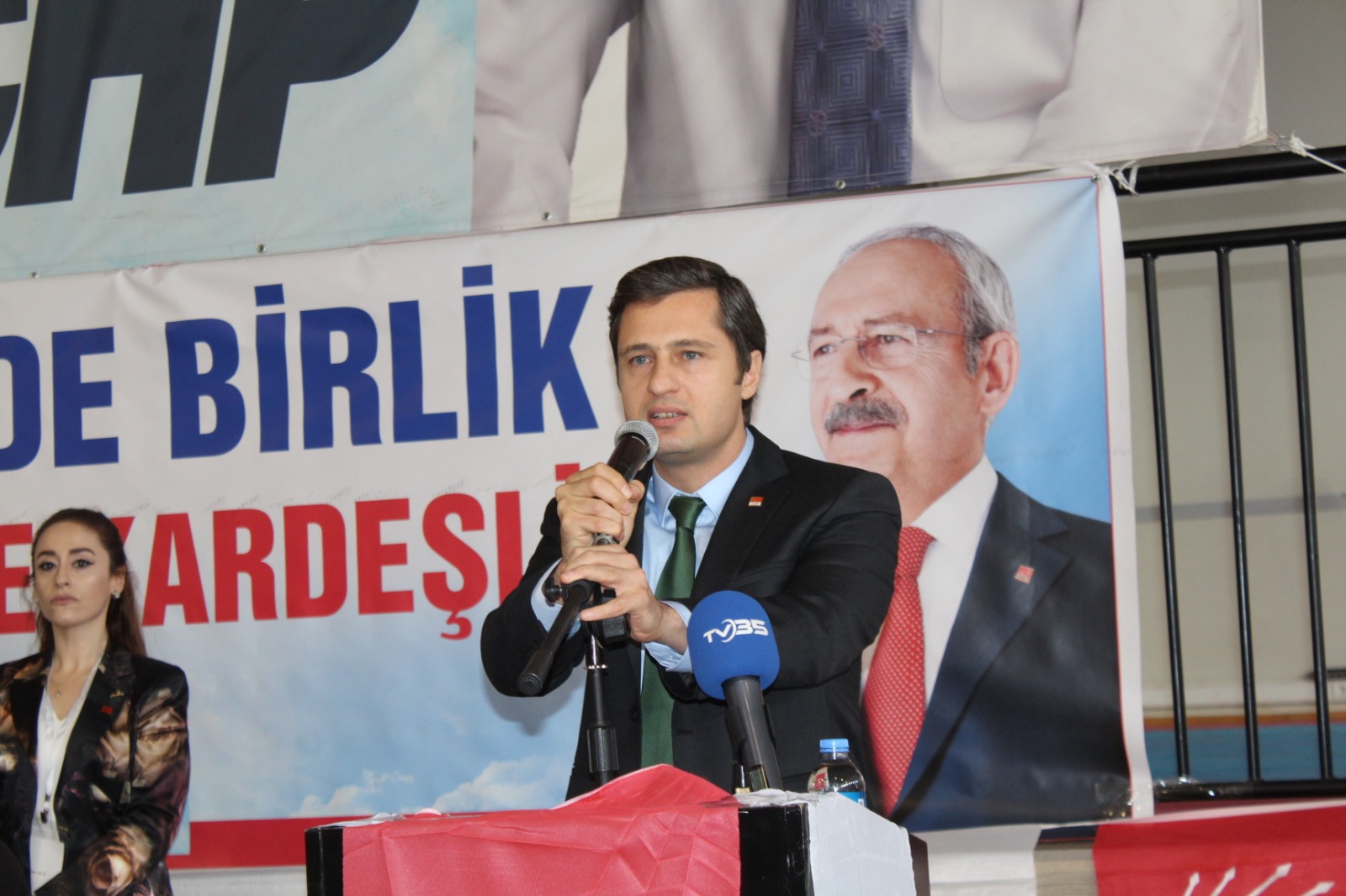 ÇİĞLİ'DE COŞKULU KONGRE