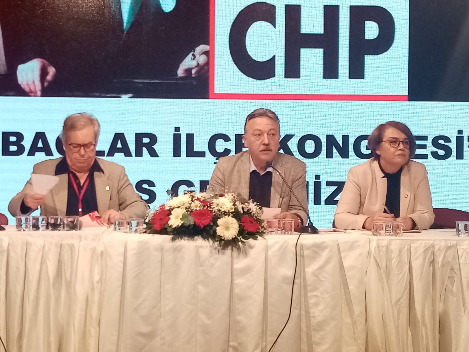 Karabağlar'da bir devir kapandı... Türkbay kazandı