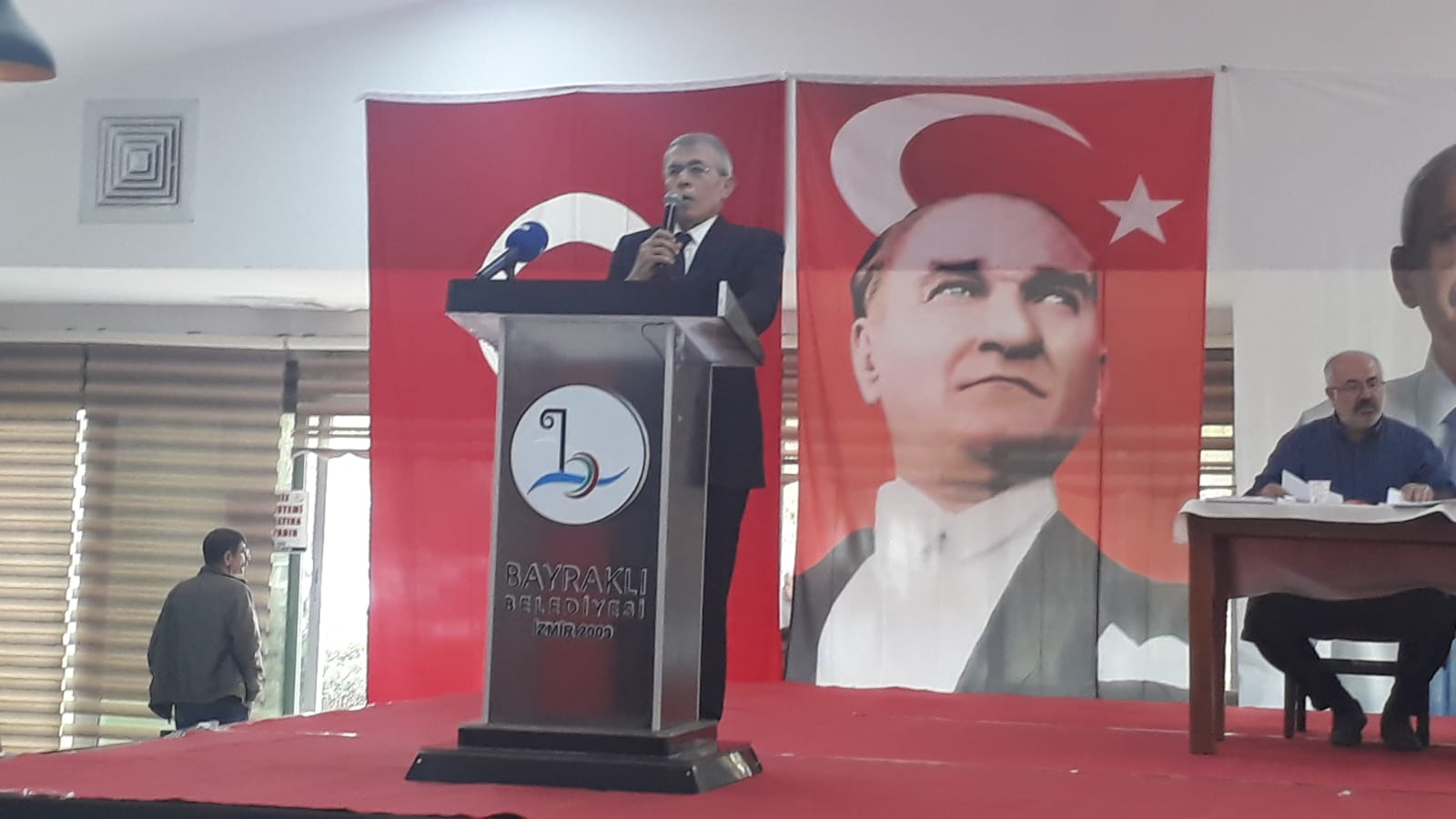 BAYRAKLI'DA 2 ADAYLI SEÇİM!