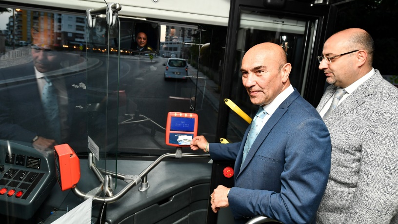 BAŞKAN SOYER ve KURMAYLARI CANLI YAYINDA VATANDAŞIN SORULARINI YANITLADI