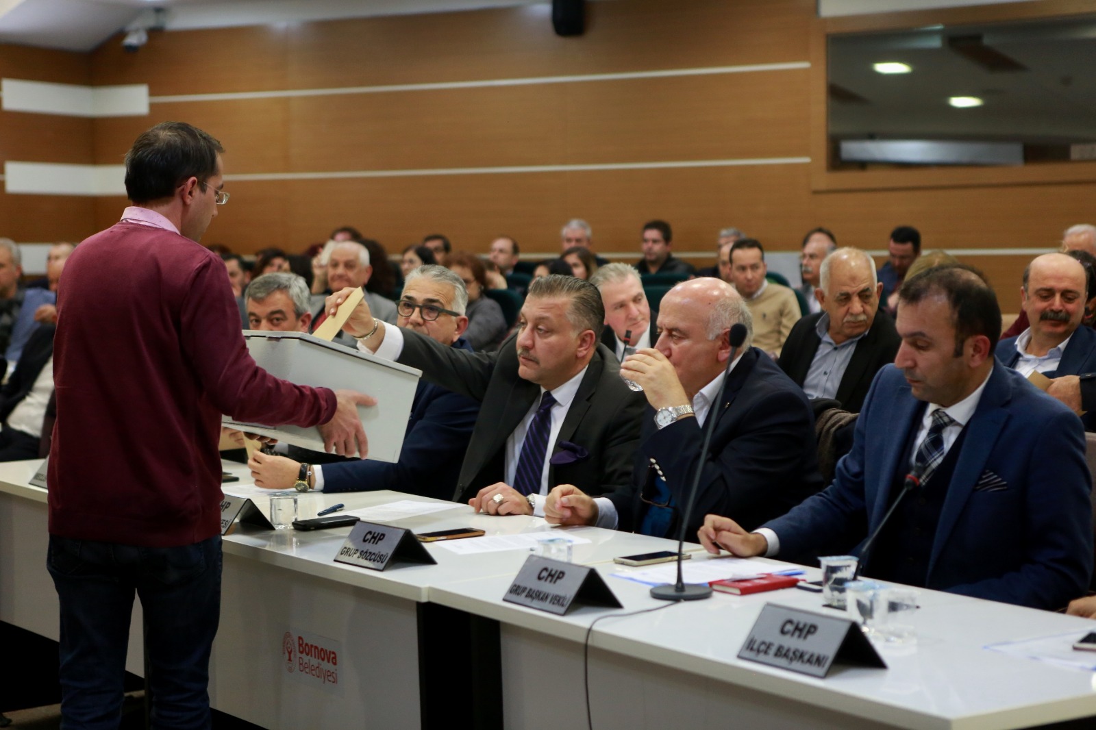 BORNOVA’DA DENETİM KOMİSYONU SEÇİMİ