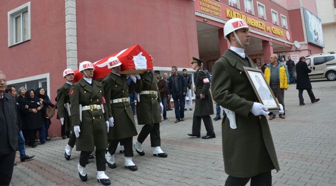 Cemevinde şehide askeri tören yapıldı
