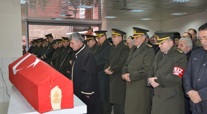 Cemevinde şehide askeri tören yapıldı