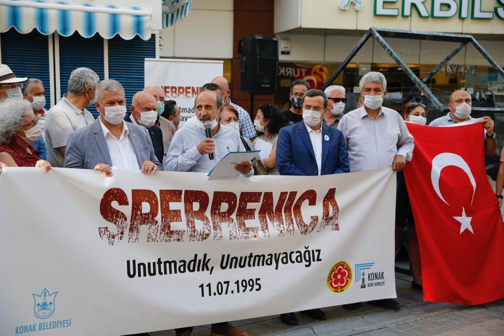 Srebrenitsa Katliamı İzmir’de anıldı