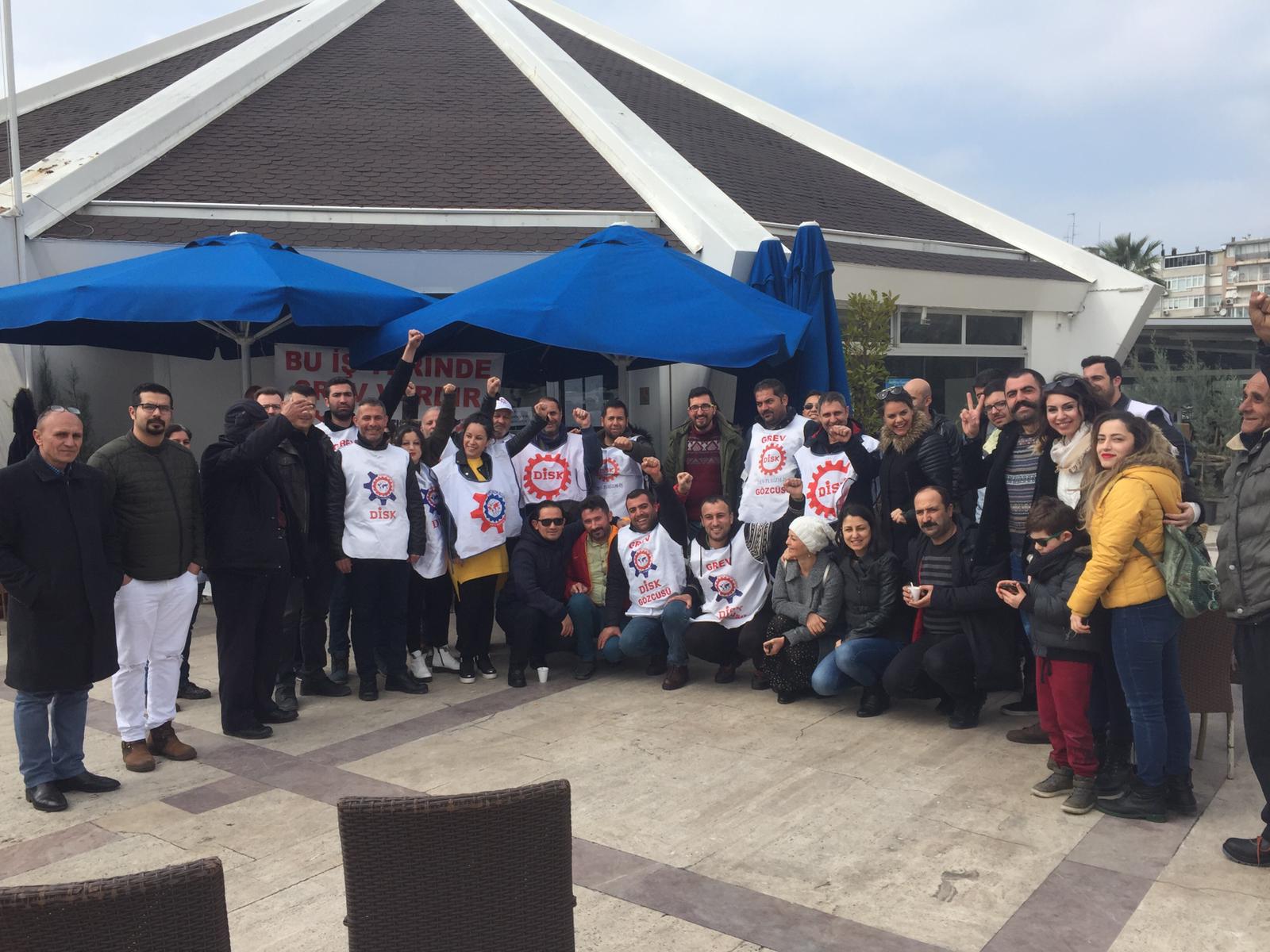 Grevdeki Karabağlar İşçileri: "DİRENİYORUZ"