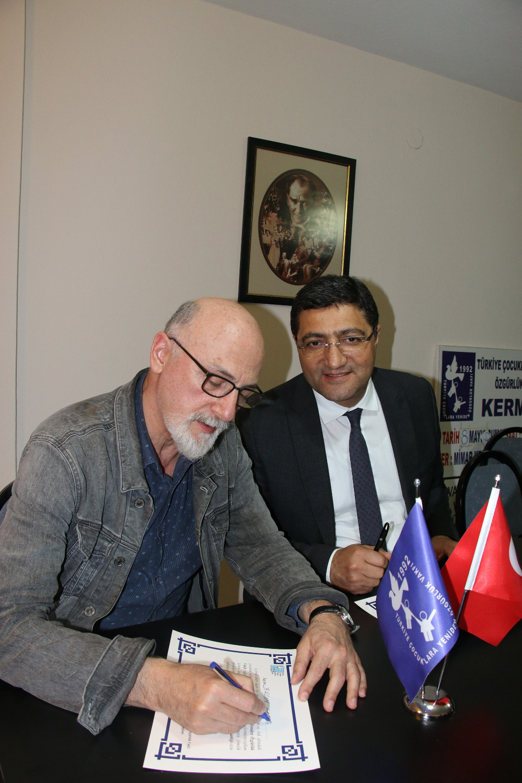 CHP Buca'dan örnek işbirliği
