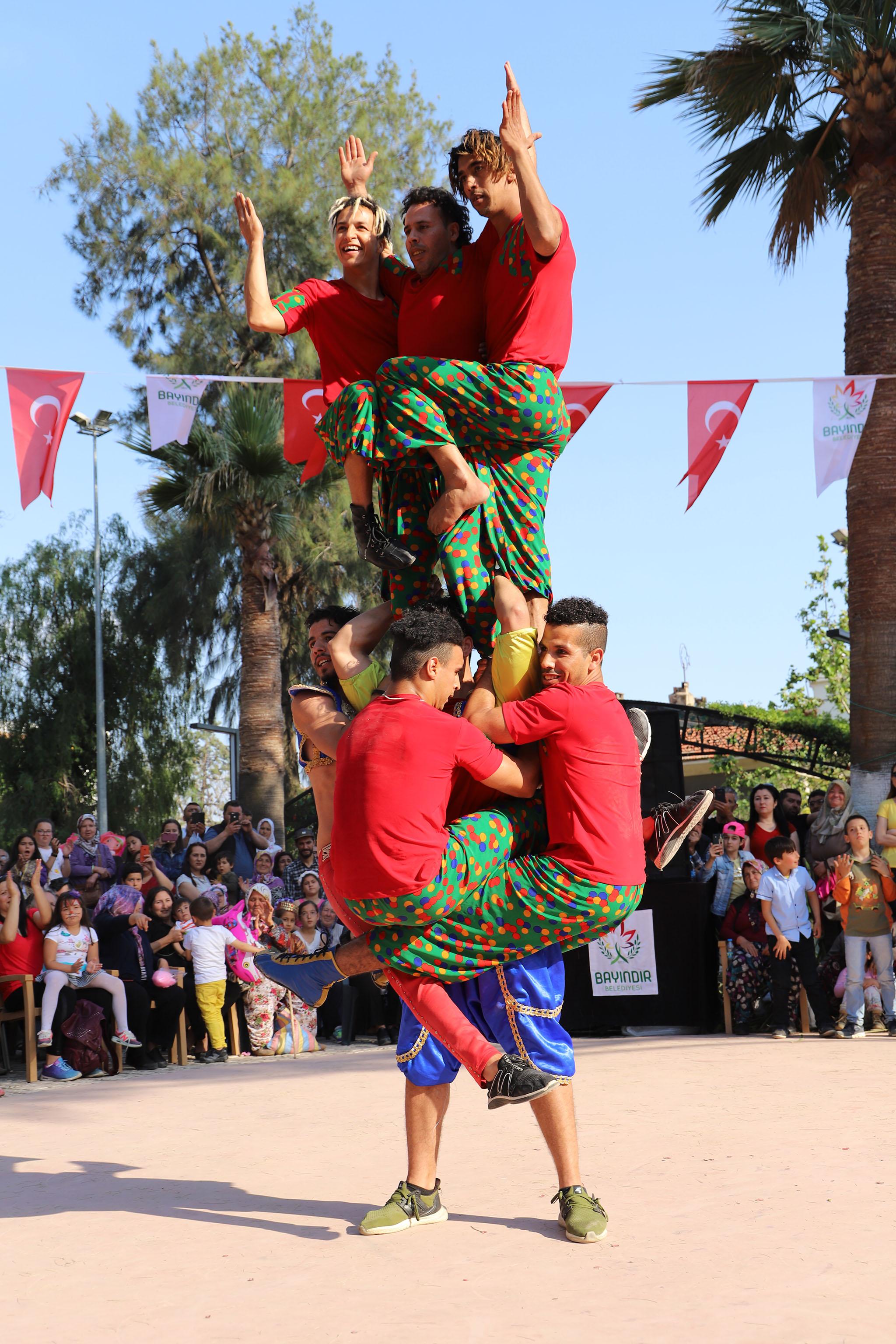 22. Uluslararası Bayındır Çiçek Festivali Yıldızlar Geçidine Sahne Oldu