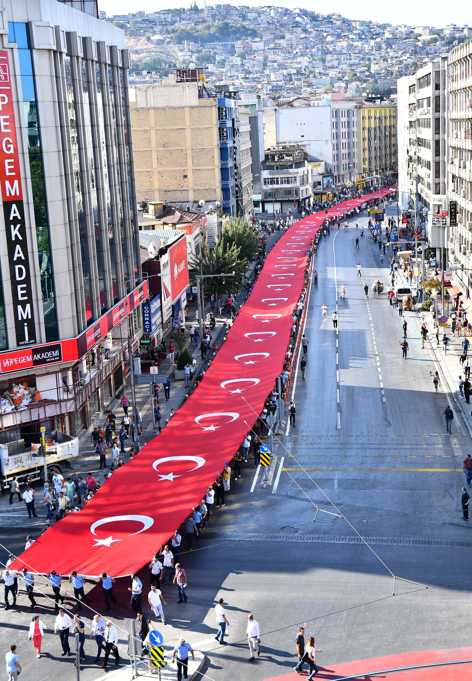 9 Eylül coşkusu başladı
