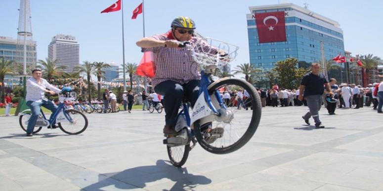 SINDIR:“TÜRK ULUSU’NUN DİRENİŞ VE DİRİLİŞ GÜNÜDÜR 19 MAYIS!”