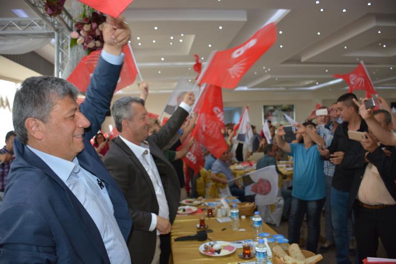 BALBAY: “İZMİR CUMHURİYETİN KALESİDİR