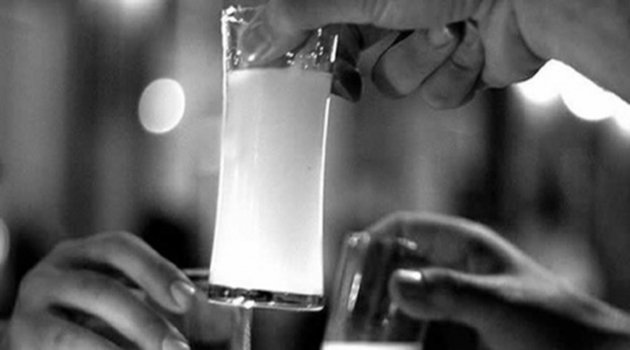 1 Litrelik Etil Alkolden 2 Litrelik Rakı Yapıyorlar