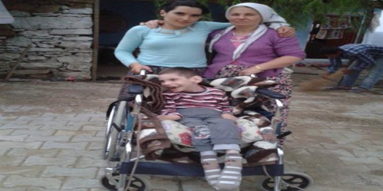 ÖZÇINAR ŞENGÜL YÜZLERİ GÜLDÜRMEYE DEVAM EDİYOR