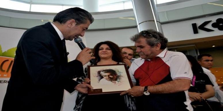 ERKAN PETEKKAYA’YA PORTRE SÜRPRİZİ