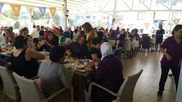 AK PARTİ KARABAĞLAR KADIN KOLLARI HIZLI BİR BAŞLANGIÇ YAPTI