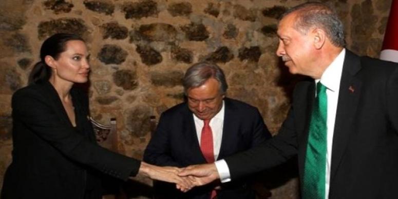CUMHURBAŞKANI ERDOĞAN ANGELİNA JOLİE İLE GÖRÜŞTÜ