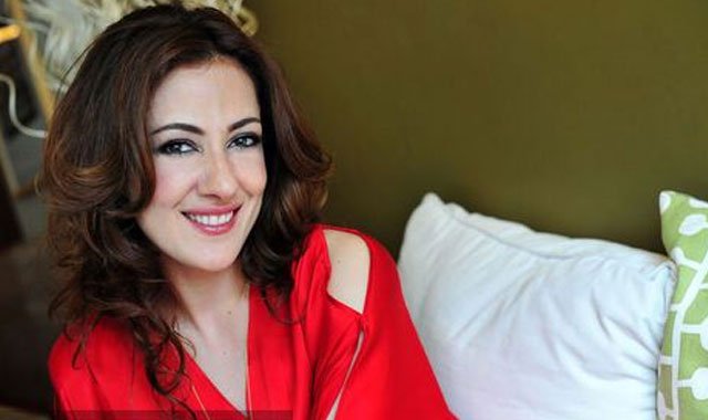 MELTEM CUMBUL, DİZİ SETLERİNDEKİ SKANDALLARI ANLATTI