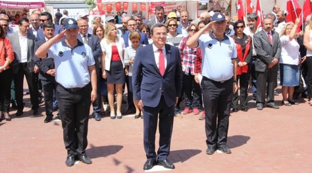 19 Mayıs’ta Narlıdere’de Şehitler için saygı duruşu