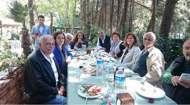 1982 mezunlarından Erdoğan yanıtı