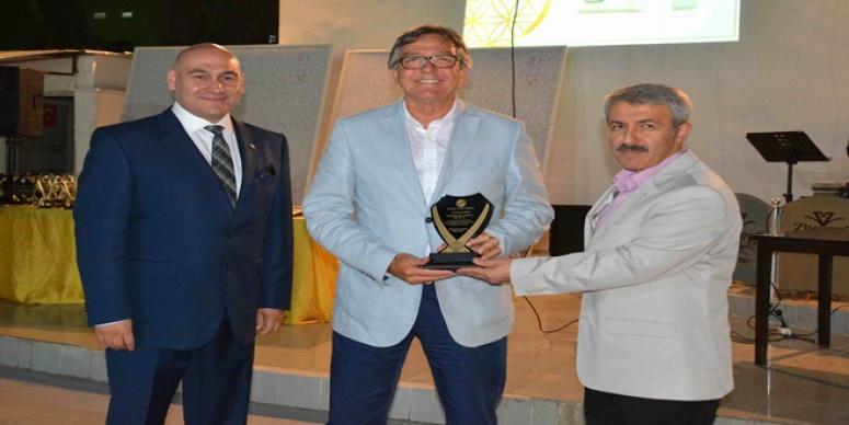 AKHISAR’DA HEDEF 10 BÜYÜK MARKA