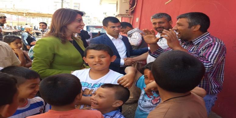 ROMANLARA AYRIMCILIK AK PARTİ İLE SON BULDU!