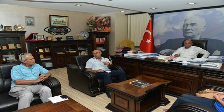 ÇİĞLİLİ MUHTARLARDAN BAŞKAN ARSLAN’A ZİYARET