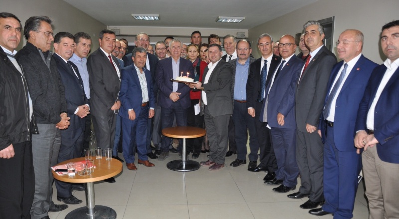 YÜKSEL, İLÇE BAŞKANLARI İLE TOPLANDI