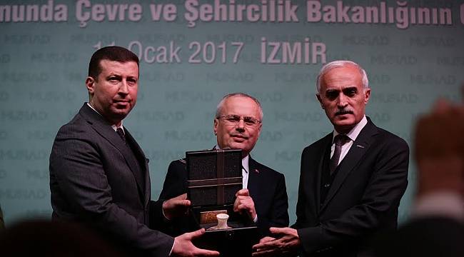 2023 Vizyonunda Çevre ve Şehircilik Bakanlığı’nın Çalışmaları İzmir’de Anlatıldı