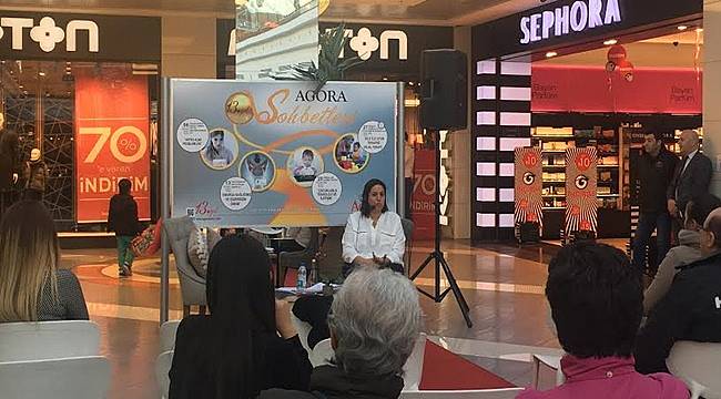 Agora Sohbetleri'nde 'Aile ile Oyun Terapisi' Konuşuldu