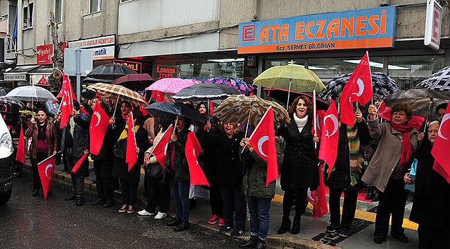 Balçova'da "Ayağa Kalk" Eylemi