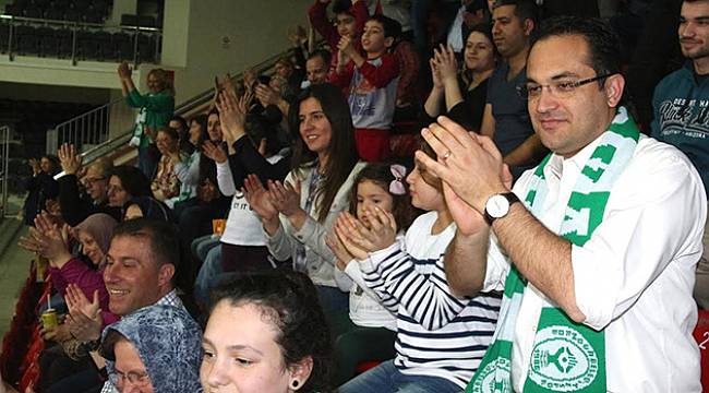Bornova Belediyespor  4 Branşta ve Çeşitli Yaş Kategorilerinde Zirvede