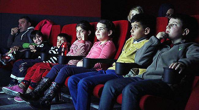 Bucalı Miniklerin Sinema Keyfi