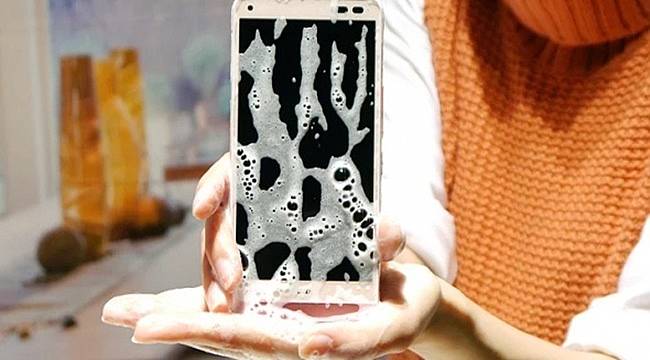 Bulaşık Gibi Yıkanabilen Telefon Satışa Sunuluyor!
