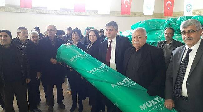 Büyükşehir Desteğiyle Çilek Kışın da Yetiştirilecek