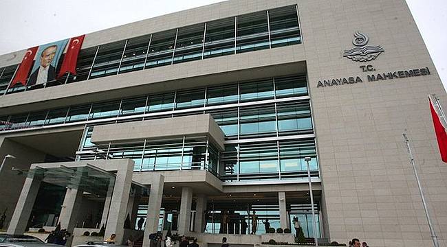 CHP'de Anayasa Mahkemesi'ne Başvuru Hazırlığı