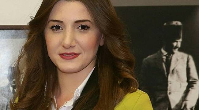 CHP'li Özdemir'den AK Parti'lileri Kızdıracak Pankart Çıkışı