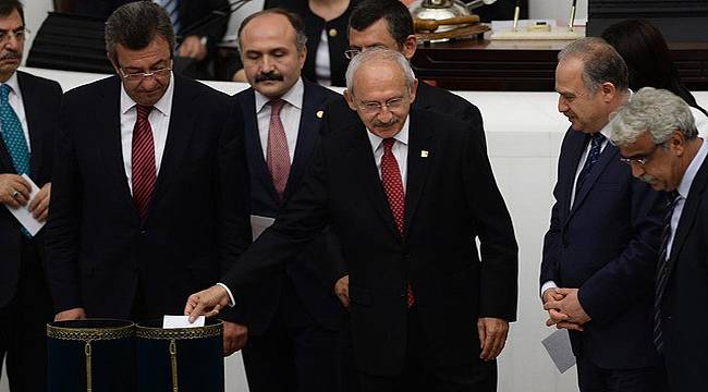 CHP'liler Oylarını 'Yavaş' Kullandı