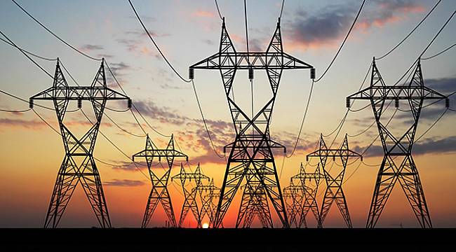 Elektrik Kesintileri İzmir'e Sıçradı