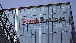 Fitch Türkiye'nin Kredi Notunu Düşürdü