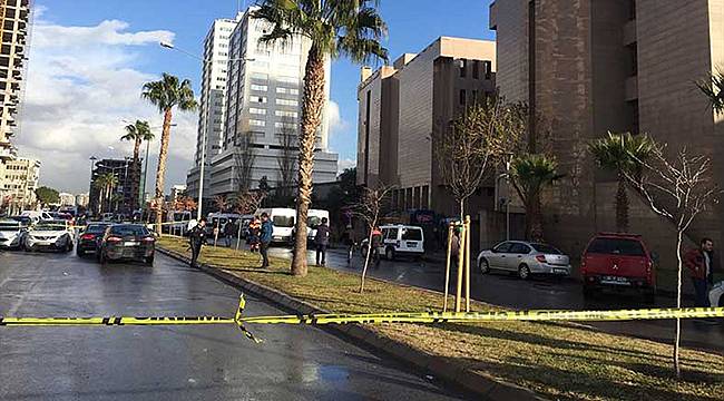 İzmir Adliyesi Teröristinin Ailesinden Flaş Karar