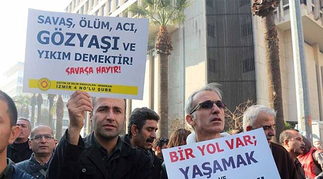 İzmir'de 37 Eğitim Sen Üyesine 29 Aralık Gözaltısı
