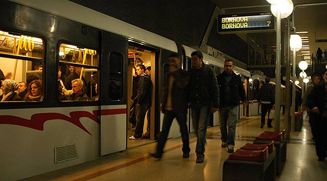 İzmir'de Ulaşıma “Açıköğretim” Düzenlemesi