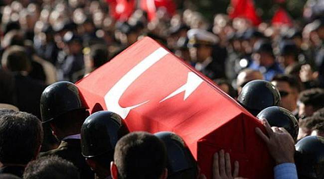 İzmir Şehidini Uğurladı
