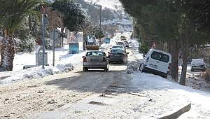 Kar Foça'da Ulaşımı Aksattı