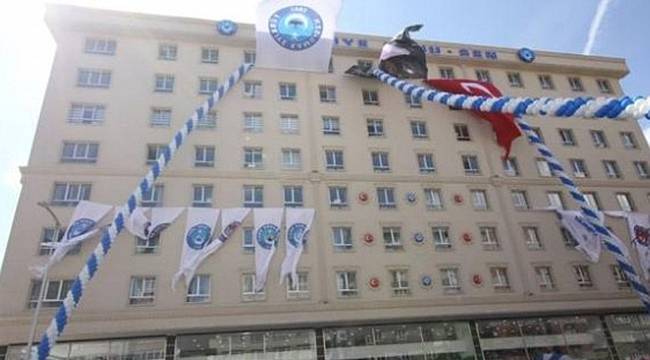 Referandumda Hayır Diyeceğini Açıklayan Kamu Sen'e Saldırı