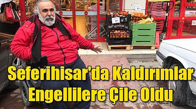 Seferihisar'da Kaldırımlar Engellilere Çile Oldu