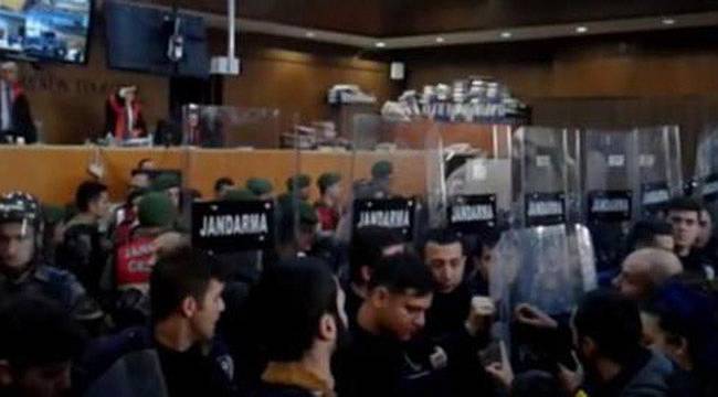 Ankara Gar Katliamı Davasında Salon Karıştı... IŞİD Sanıkları Avukatlara Saldırdı